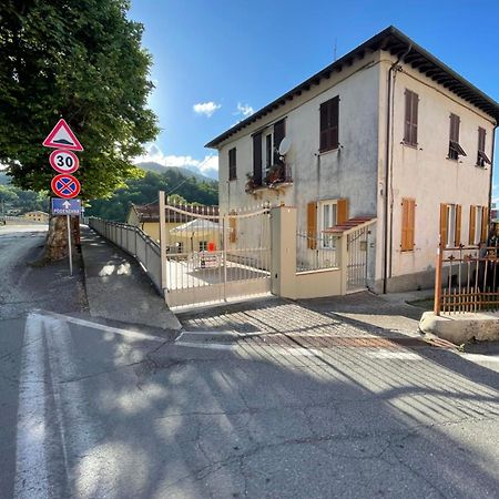 Casa Baldassini Aulla Exteriör bild