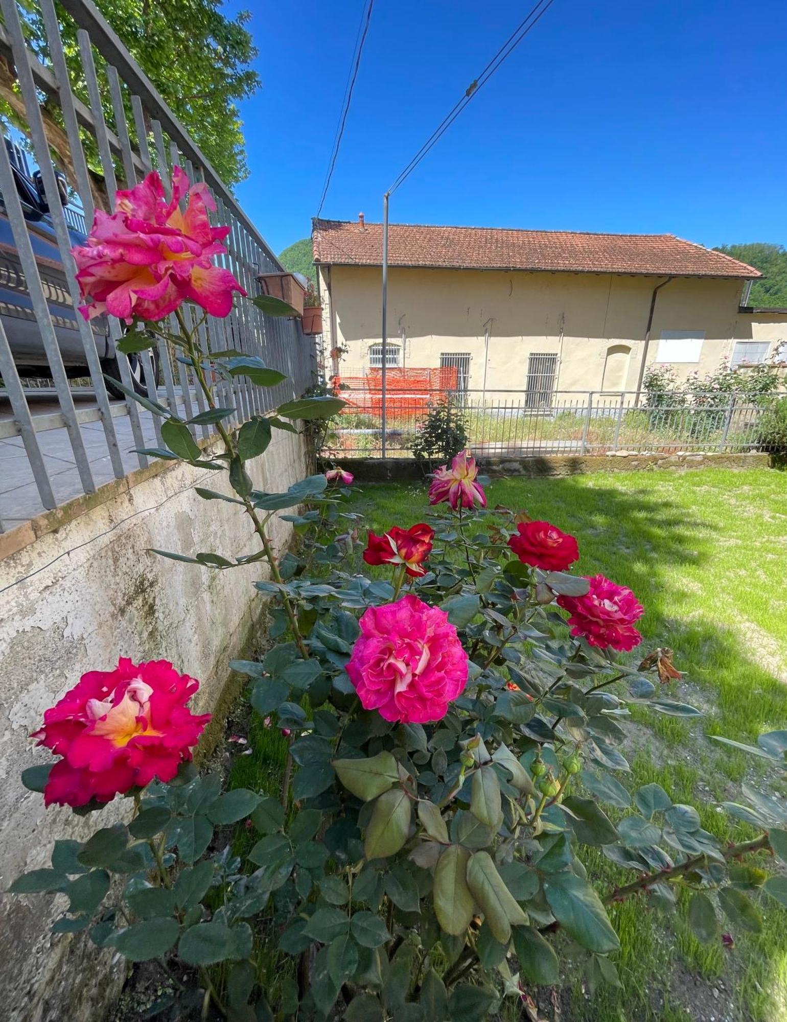 Casa Baldassini Aulla Exteriör bild